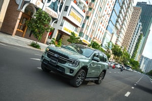 SUV 7 chỗ của Ford có bản mới mạnh 300 mã lực: Giá cao nhất hơn 1,6 tỷ đồng, thêm loạt công nghệ xịn sò