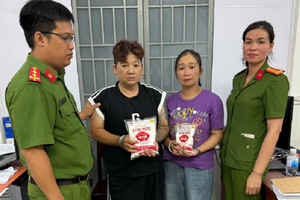 Tịch thu 3 tấn mì chính, hạt nêm, 5.000 bao bì thương hiệu nổi tiếng, bắt giữ Dương Thị Yến Oanh SN 1979