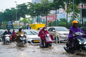 Mưa dông diện rộng ở miền Bắc, có nơi mưa rất to