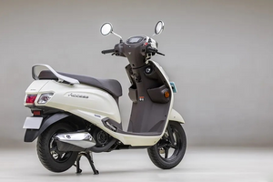 Suzuki tung mẫu xe tay ga mới có cả phanh ABS, đẹp ngang ngửa Honda Vision nhưng giá chỉ 26 triệu đồng