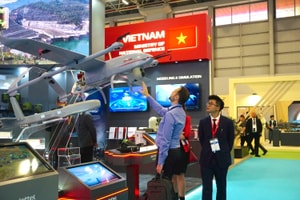 Chưa từng có tiền lệ: Viettel trở thành doanh nghiệp Việt Nam đầu tiên tham gia sự kiện quốc phòng hàng đầu khu vực