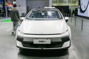 Mẫu sedan điện mới của Hyundai vừa lộ thông số đã gây sức ép lên Tesla và xe điện Trung Quốc