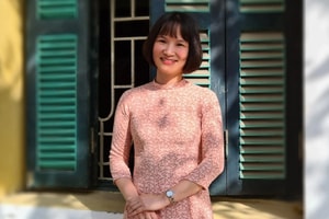 Nữ Phó Giáo sư trẻ nhất Việt Nam tốt nghiệp Thủ khoa tại Nga, hiện là Phó trưởng khoa tại trường Đại học ‘mô phạm của cả nước’