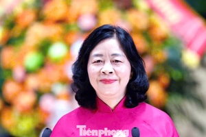 Bà Bùi Thị Minh Hoài tiếp tục làm Chủ tịch Ủy ban Trung ương MTTQ Việt Nam
