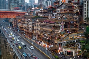 'Thành phố lơ lửng' ven sông: Biểu tượng hơn 2.000 năm giữa lòng 'đô thị 8D'