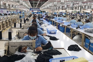 Lãnh đạo Ban IV: 'Hỏi 10 DN thì có tới 7 DN vẫn mang tâm lý thận trọng hoặc tiêu cực về triển vọng kinh doanh'