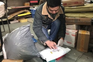 Từng là Phó Giáo sư đại học, theo nghề giáo 20 năm: Người đàn ông bất ngờ bỏ bục giảng đi làm shipper, trả lương nhân viên 30 triệu đồng/tháng, nói một điều khiến nhiều người suy ngẫm
