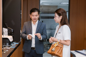 Chuỗi mắt kính Việt HMK Eyewear ‘bắt tay’ cùng ông lớn quốc tế