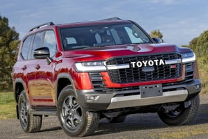 'Quái thú' 457 mã lực nhà Toyota: Land Cruiser Hybrid, mạnh nhất lịch sử, giá tiệm cận Lexus LX 700h
