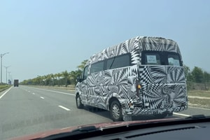 Mẫu minibus chưa rõ danh tính xuất hiện tại Việt Nam, dân mạng phát hiện chi tiết đáng chú ý