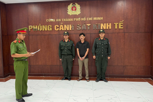 Bắt Giám đốc công ty tư vấn đầu tư SN 1973