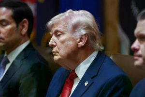 Tổng thống Mỹ Trump triệu tập cuộc họp khẩn sau khi hoãn tấn công Iran