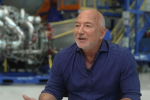Tỷ phú Jeff Bezos gạt bỏ lo ngại bong bóng AI, khẳng định thế giới vẫn được hưởng lợi