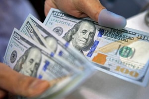 Tỷ giá hôm nay 21/5: USD tự do tăng lên 26.550 đồng, ngân hàng tiếp tục neo cao