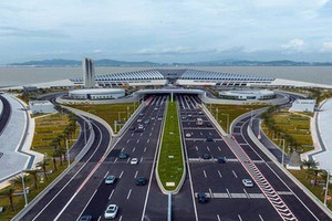 ‘Siêu hầm’ xuyên biển phức tạp nhất thế giới: Dài gần 7km, ghép từ 32 khối bê tông nặng 80.000 tấn