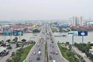 Đề xuất nâng tĩnh không cây cầu hơn 60 năm tuổi kết nối hai thành phố giàu bậc nhất Việt Nam lên 7m