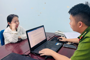 Khởi tố Vũ Minh Hoàng và Vũ Thị Mận, tịch thu 7. 872 sản phẩm giày, dép, quần áo... trị giá hơn 1,5 tỷ đồng