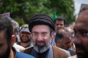 Quan chức Iran tiết lộ tình trạng sức khoẻ của Lãnh tụ tối cao Khamenei