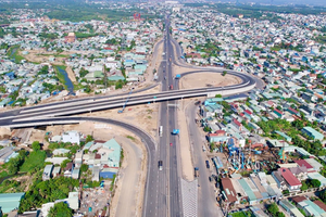 Cao tốc 21.000 tỷ kết nối 2 thành phố giàu nhất cả nước liên tục bị trộm, đề nghị công an vào cuộc