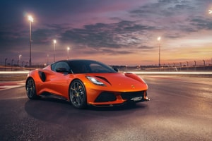Lotus Emira 420 Sport trình làng phiên bản nhẹ và mạnh nhất lịch sử