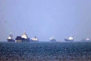 Mỹ nối lại hoạt động hộ tống tàu thuyền ở eo biển Hormuz
