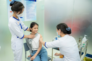 Từ ngày 1/7, người thuộc diện này sẽ được tiêm vaccine HPV miễn phí