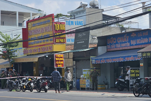Bắt khẩn cấp 6 đối tượng cướp tiệm vàng, tịch thu tang vật trị giá 800 triệu đồng
