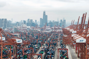 EU tính hạn chế hàng Trung Quốc, Bắc Kinh lập tức tuyên bố 'ra đòn' đáp trả