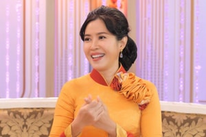 Nữ MC nổi tiếng là Phó Giám đốc quản lý hàng trăm nghệ sĩ: Từng làm việc tại công ty tàu biển, quyết 'giấu' chồng suốt 30 năm