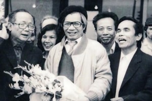 NSND mang hàm Giáo sư, xuất thân từ gia tộc danh giá ở Hải Phòng: Từng làm Giám đốc Nhà hát, vợ là NSƯT, con trai là NSND, đạo diễn nổi tiếng