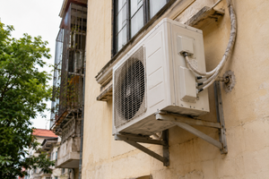 Một thành phố tặng điều hòa miễn phí cho người từ 65 tuổi trở lên