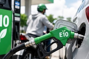 Ai chịu trách nhiệm nếu xe hỏng do sử dụng xăng E10?