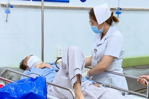 Từ 15/7, nhân viên y tế sẽ được phụ cấp lên đến 325.000 đồng/ca