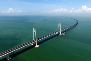 10.000 người Trung Quốc sử dụng 450.000 tấn thép, xây dựng cây cầu lập kỷ lục Guinness, vốn đầu tư hơn 223.000 tỷ đồng