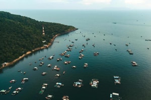 Đảo đầu tiên và duy nhất Việt Nam vừa có sân bay, vừa có cáp treo