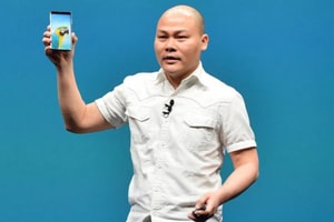 Điện thoại Bphone A50 của ông Nguyễn Tử Quảng 'cháy hàng' ngày trở lại