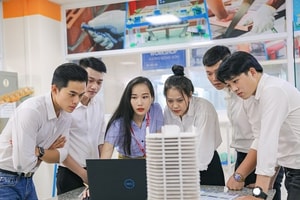 Đường sắt tốc độ cao và loạt siêu dự án tỷ USD tạo 'cơn khát' 500.000 nhân lực mỗi năm cho một ngành học, lương tới 45 triệu đồng/tháng