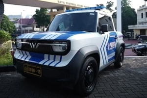 VinFast VF 3 được ‘hoán cải’ thành xe công vụ của cảnh sát giao thông tại Indonesia