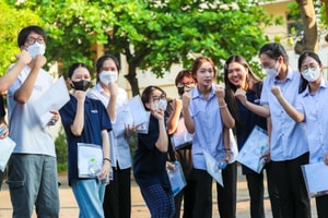 Một thành phố miễn phí xe buýt cho thí sinh và giáo viên tham gia kỳ thi tốt nghiệp THPT 2026