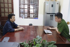 Bắt khẩn cấp Nguyễn Văn Tuấn sinh năm 1988, thu giữ 27 điện thoại di động, 6 bộ máy tính