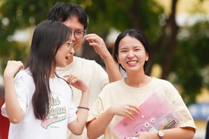 Chi tiết đề thi Ngữ văn, cập nhật giải đề sớm nhất