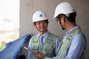 Thay vì đòi nợ, 96 chủ nợ chọn trở thành cổ đông Xây dựng Hòa Bình khi cổ phiếu chỉ còn quanh 5.000 đồng