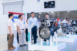 Lãnh đạo Sở Xây dựng đến thăm nhà máy sản xuất ô tô, mở cơ hội hợp tác cho dòng xe bus thuần điện