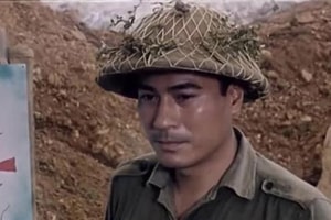 NSND 'đào hoa nhất màn ảnh Việt' mang quân hàm Thượng tá: Có hàng trăm người tình trên phim từ Nam ra Bắc, ngoài đời chung thuỷ với mối tình đầu năm 18 tuổi