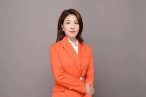 Cô giáo Ngữ văn rời bục giảng chọn gom thứ vứt đi, kiếm được 311.000 tỷ đồng mỗi năm