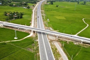 13 tuyến cao tốc Bắc - Nam phía Đông chuẩn bị thu phí, tối đa 1.300 đồng/km