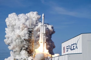 Đang lỗ gần 5 tỷ USD, Elon Musk vẫn tuyên bố SpaceX có thể đạt doanh thu 1.000 tỷ USD vào năm 2030