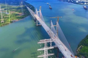 Việt Nam sở hữu cầu dây văng có tĩnh không cao kỷ lục: Kết cấu dây văng dẻ quạt, chịu được trọng tải lớn