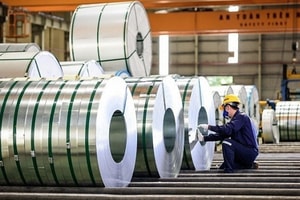 Bộ Công Thương mở đợt rà soát sau mức thuế chống bán phá giá tới 37% với thép mạ Trung Quốc, Hàn Quốc