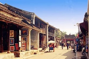 Việt Nam có một thương cảng sầm uất ra đời trước Singapore gần 300 năm, nay là 'viên ngọc quý' của ngành du lịch, được UNESCO ghi danh Di sản Thế giới